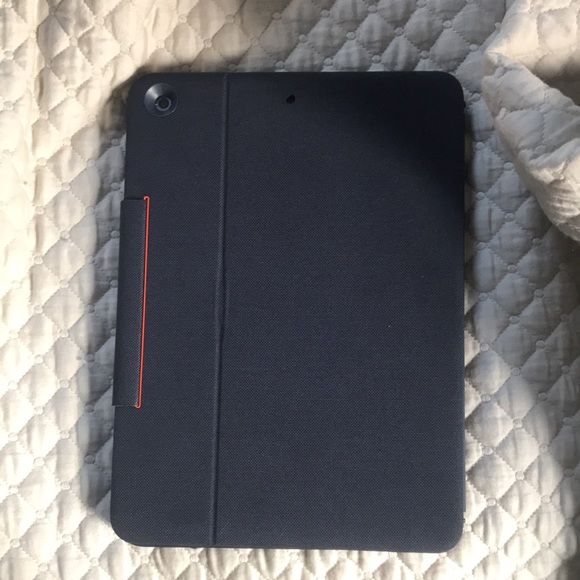 Logitech Rugged Combo 3 case - Picture 7 of 8